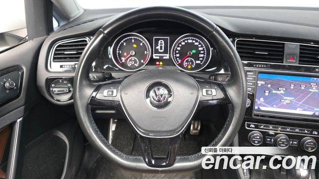 Volkswagen Golf 2015 — photo 13