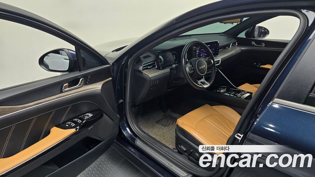 Kia K5 2022 — photo 11