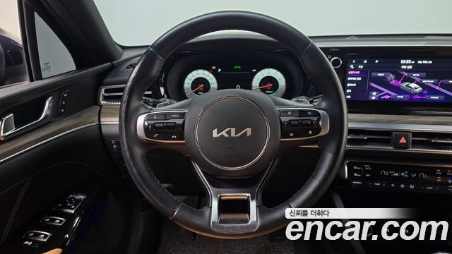 Kia K5 2022 — photo 13