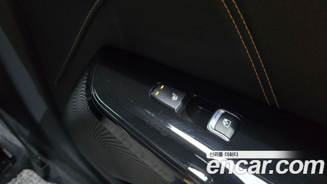 Kia K5 2022 — photo 18