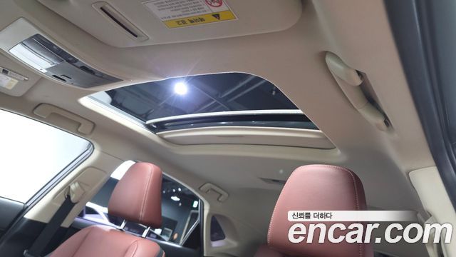 Lexus NX 2016 — photo 20