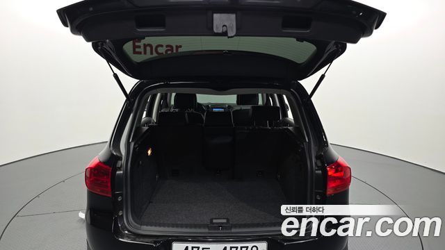 Volkswagen Tiguan 2015 — photo 20