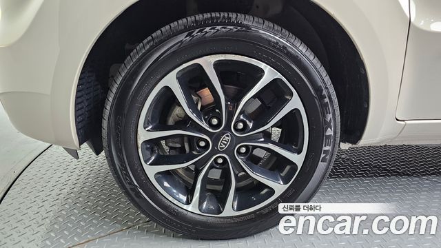 Kia Soul 2011 — photo 5