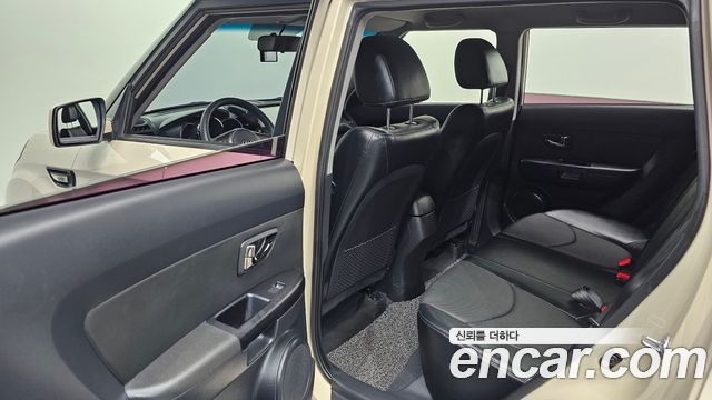 Kia Soul 2011 — photo 11