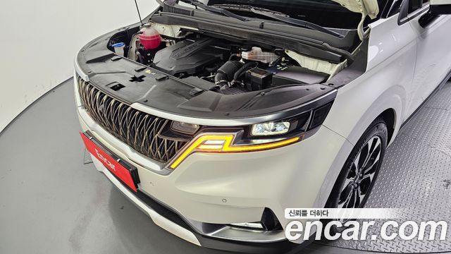 Kia Canival 2021 — photo 6