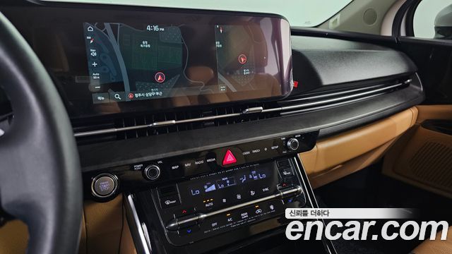 Kia Canival 2021 — photo 23