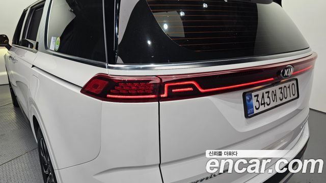 Kia Canival 2021 — photo 9