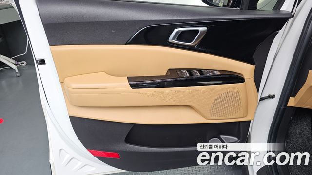 Kia Canival 2021 — photo 14