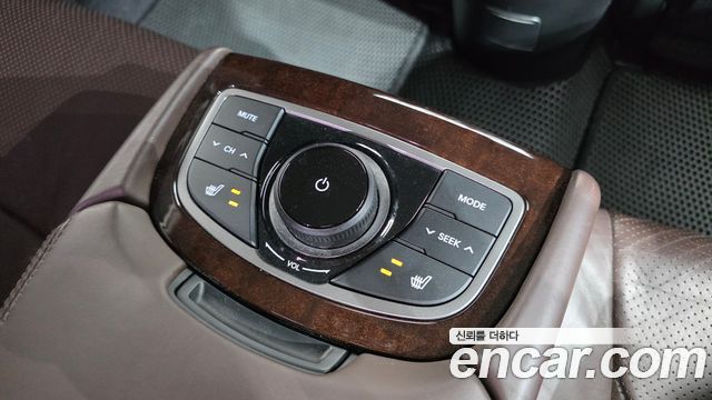 Hyundai Grandeur 2014 — photo 17