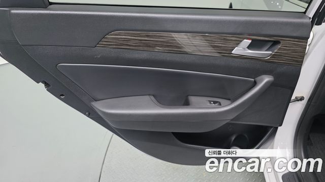 Hyundai Sonata 2015 — photo 15