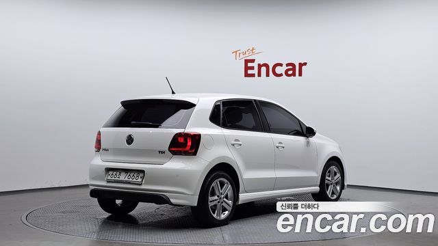 Volkswagen Polo 2013 — photo 2