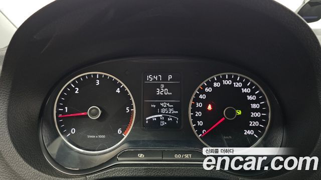 Volkswagen Polo 2013 — photo 8