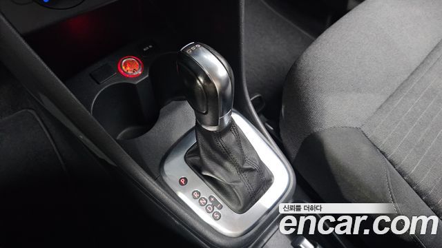 Volkswagen Polo 2013 — photo 9