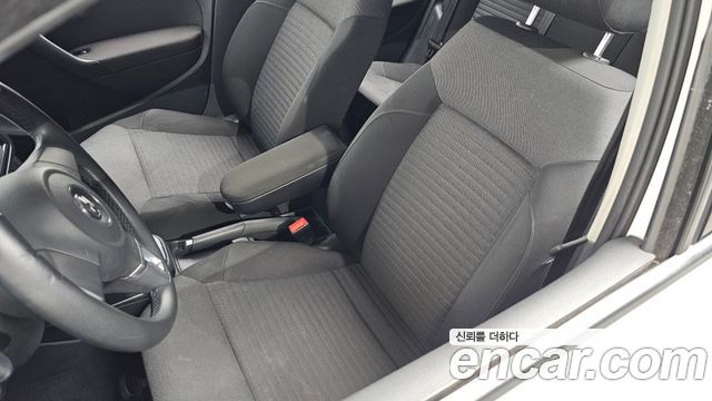 Volkswagen Polo 2013 — photo 17