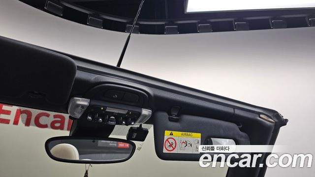 Mini Cooper Convertible 2023 — photo 24