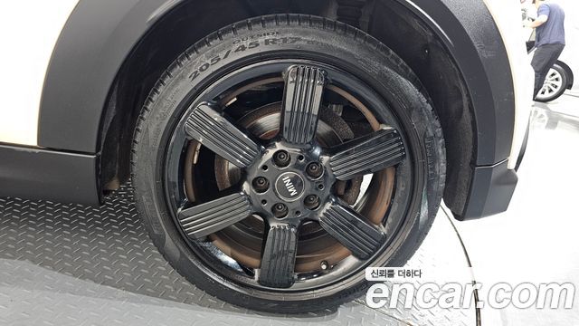Mini Cooper Convertible 2023 — photo 7