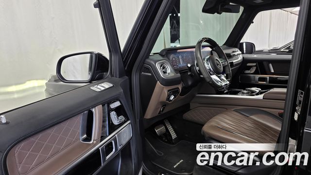 Mercedes-Benz G-Class 2021 — photo 13