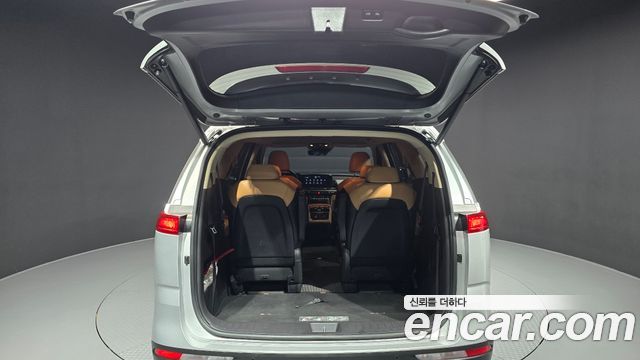 Kia Canival 2022 — photo 20