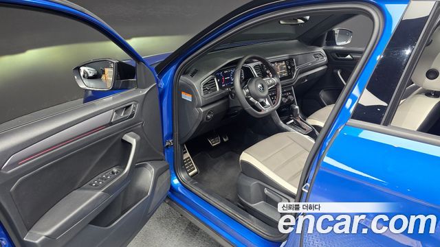 Volkswagen T-Roc 2022 — photo 17