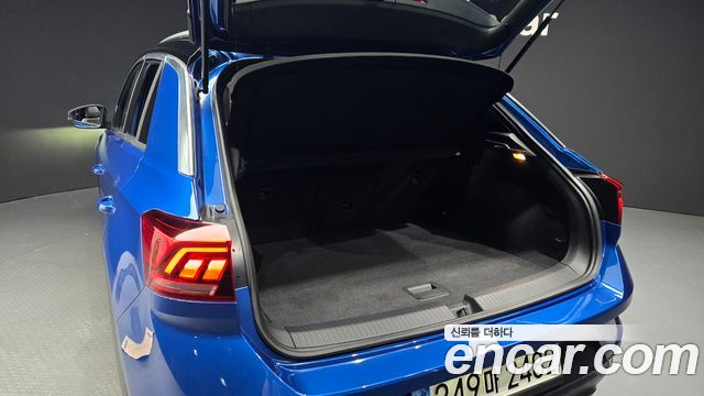 Volkswagen T-Roc 2022 — photo 25
