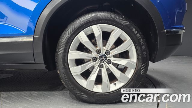 Volkswagen T-Roc 2022 — photo 7