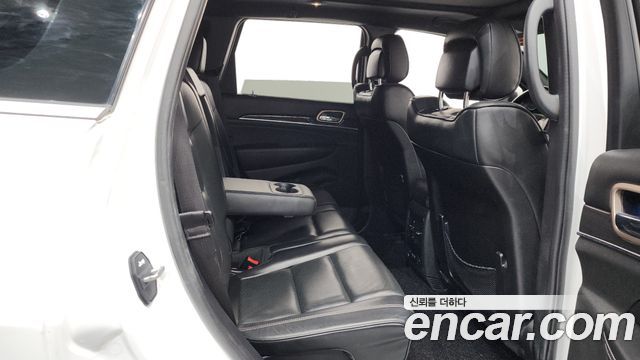 Jeep Cherokee 2016 — photo 12