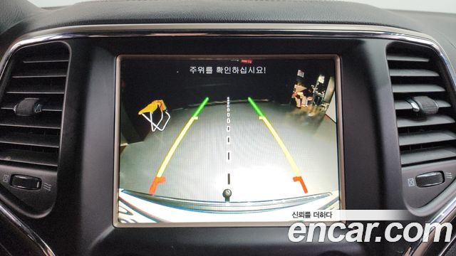 Jeep Cherokee 2016 — photo 15