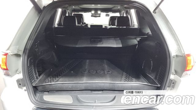 Jeep Cherokee 2016 — photo 19