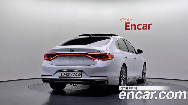 Hyundai Grandeur 2019 — photo 4