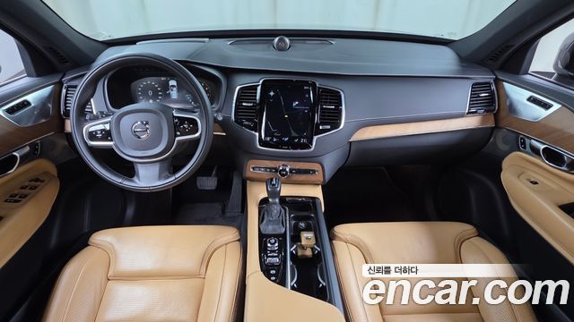 Volvo XC90 2019 — photo 10