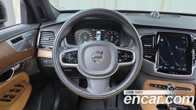 Volvo XC90 2019 — photo 20