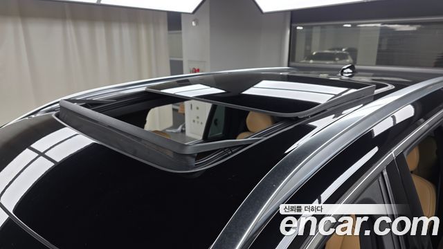 Volvo XC90 2019 — photo 24