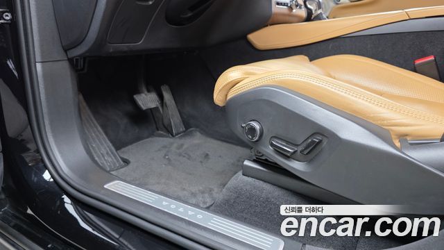 Volvo XC90 2019 — photo 28