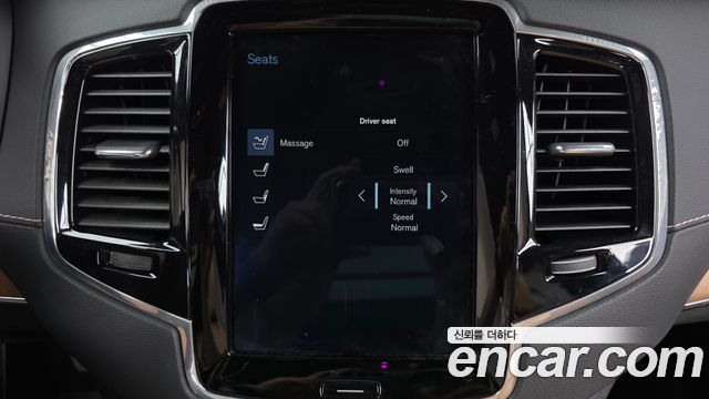 Volvo XC90 2019 — photo 29