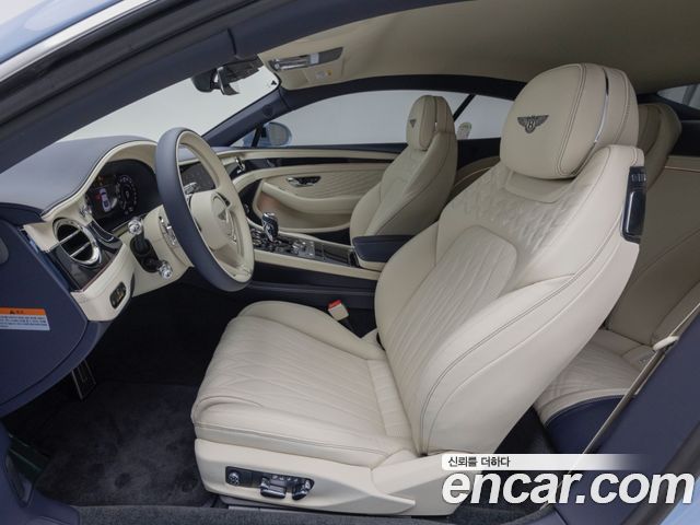 Bentley Continental 2026 — photo 10