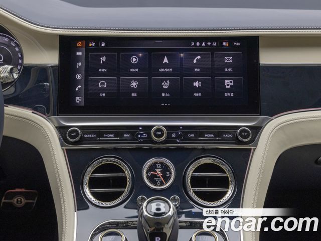 Bentley Continental 2026 — photo 11