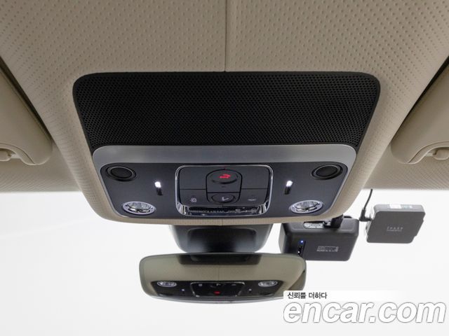 Bentley Continental 2026 — photo 16