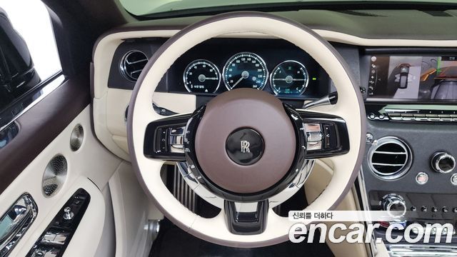 Rolls-Royce Cullinan 2019 — photo 19
