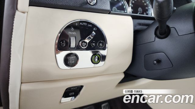 Rolls-Royce Cullinan 2019 — photo 27