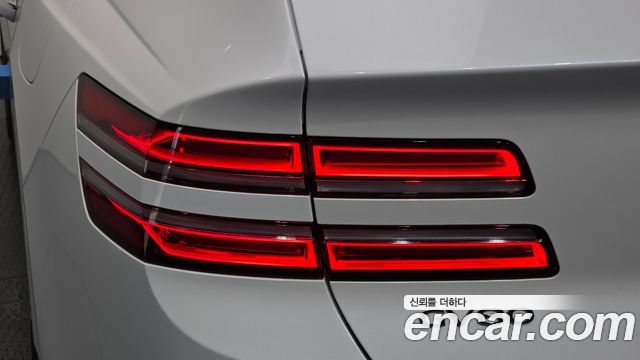 Genesis GV80 2024 — photo 9