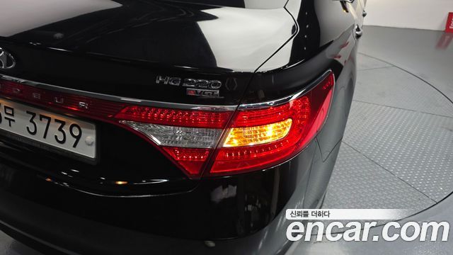 Hyundai Grandeur 2015 — photo 9
