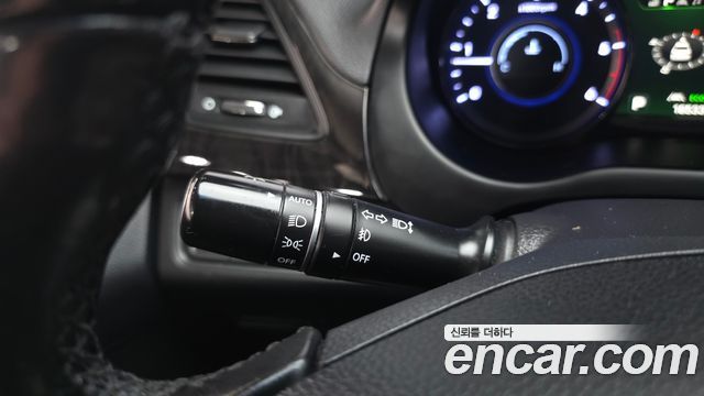 Hyundai Grandeur 2015 — photo 29