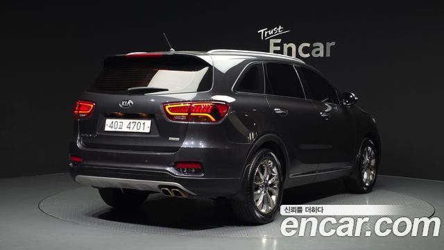 Kia Sorento 2018 — photo 2