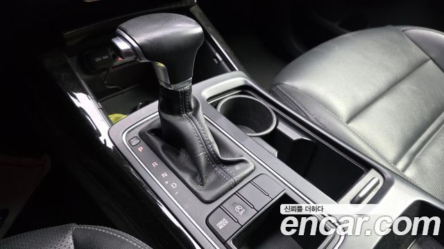 Kia Sorento 2018 — photo 12
