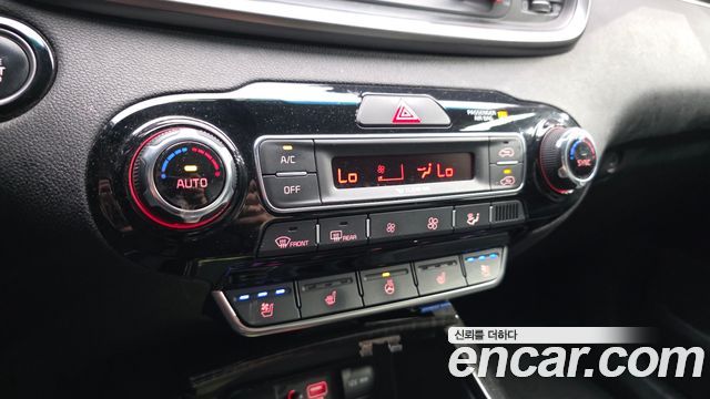 Kia Sorento 2018 — photo 22