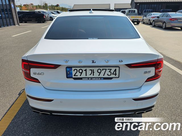 Volvo S60 2021 — photo 5