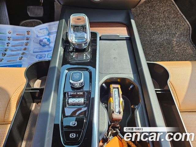 Volvo S60 2021 — photo 13