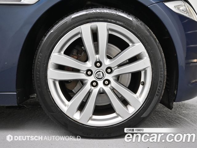 Jaguar XJ 2013 — photo 5