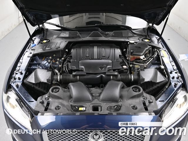 Jaguar XJ 2013 — photo 6