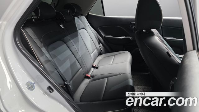 Hyundai Venue 2022 — photo 17